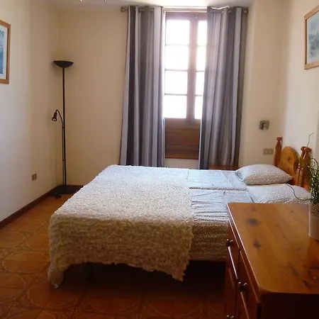 Apartman Parque Santiago 2 *